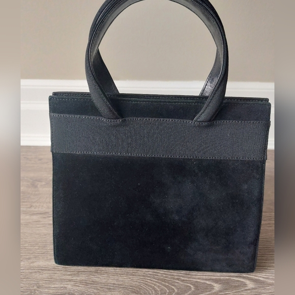 Salvatore Ferragamo Vara bow black suede bag. Top handle bag plus crossbody bag - Picture 7 of 13